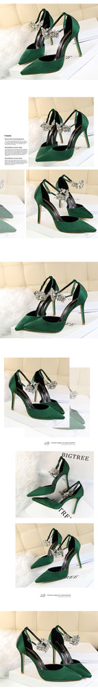 Elegant Crystal Pearl Pointed Toe Shoe